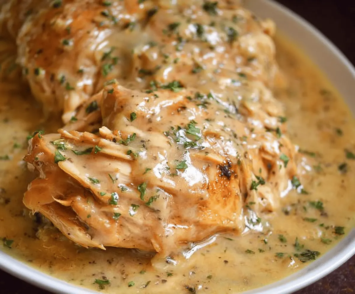 Easy Crockpot Chicken and Creamy Gravy Recipe